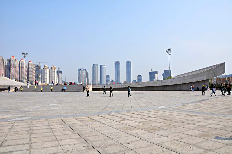 星海广场 亚洲最大的广场1