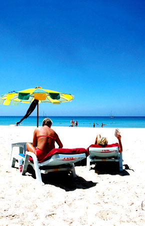 泰国月光岛：狂野派对 光着脚丫向前冲1