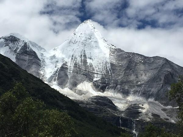 佛说：万法皆生，皆系缘份——偶然相遇，亚丁注定寻找一生33