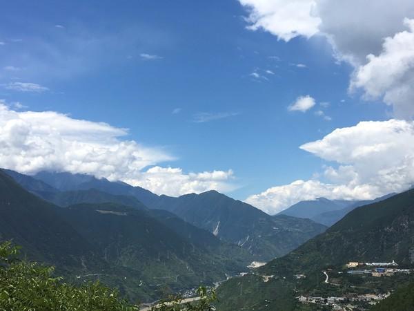 佛说：万法皆生，皆系缘份——偶然相遇，亚丁注定寻找一生4