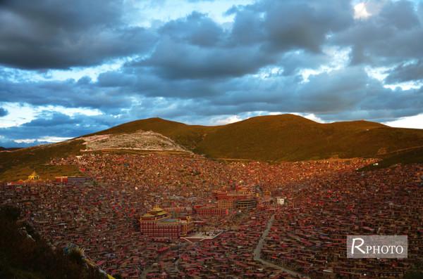 绛色佛国——色达39