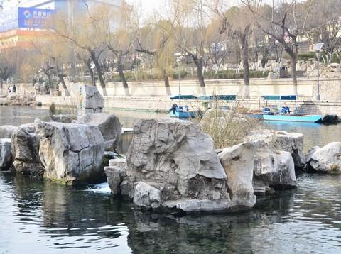 济南 泉水流到大明湖14