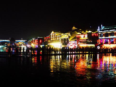 我们说好的，我却过了一个人的凤凰11