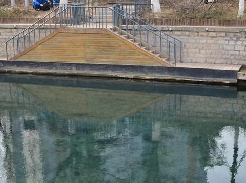 济南 泉水流到大明湖32