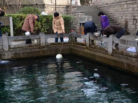 济南 泉水流到大明湖17