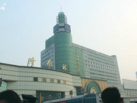 闲逛。济南2